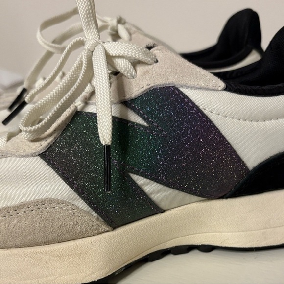 Limited Edition New Balance 327
Sea Salt Black sz 8.5 - Picture 8 of 11